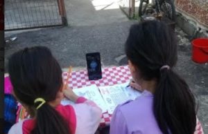 Studiu Salvați Copiii: 40% dintre copiii din programele nostre nu au avut educație online