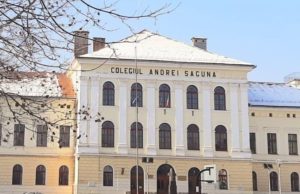 Trei colegii din Braşov, amendate de CNCD pentru „regula mediei de 8”