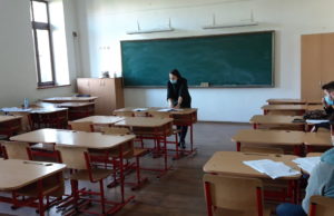 Părinții cer revenirea la calendarul inițial al Evaluării Naționale: E o decizie luată pe genunchi