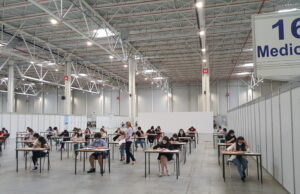 Studenţii UMF „Carol Davila”, voluntari în anchetele epidemiologice COVID-19