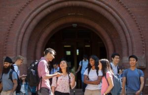 ULTIMA ORĂ Administrația Trump renunță la restricțiile pentru studenții străini