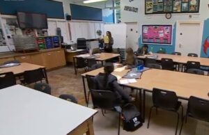 Elevii britanici s-au întors la școală. Planuri pentru vacanța de vară mai scurtă