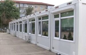 Guvernul dă bani pentru 5.000 de containere sanitare/În total, alocă 175 de milioane de euro pentru începerea școlii