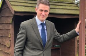 Ministrul Educației din Anglia, scrisoare deschisă pentru părinți: Trimiteți copiii la școală ca să nu le riscați viitorul