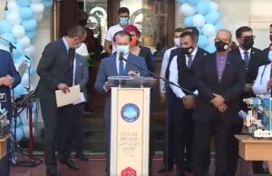 Noul an școlar| Florin Cîțu, la prima școală pilot din România Educată: Liceul vostru își asumă reforme profunde