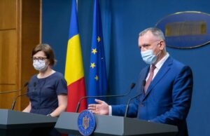 Regulile pentru noul an școlar au fost prezentate miercuri. Școlile funcționează după două scenarii