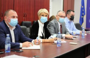 Au părinții liber în vacanța elevilor? Turcan: Ordonața dă liber numai în școala online, o modificăm la Parlament