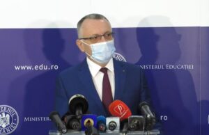 Ultima Oră | Sorin Cîmpeanu: În 8 noiembrie școala va începe| Numărul tezelor va fi redus