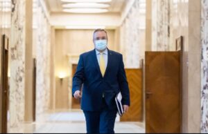 Premierul a trimis Corpul de control să verifice achiziţia de teste de salivă pentru şcoli