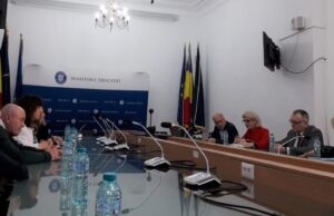 Ce le-a spus Cîmpeanu profesorilor din Ucraina: Ne gândim la locuri speciale pentru liceu