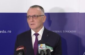 Moţiunea simplă împotriva ministrului Educaţiei a picat la vot